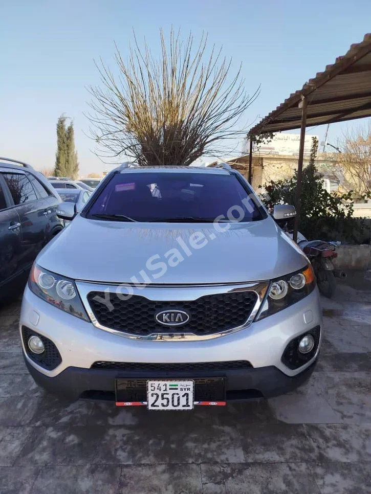 Kia Sorento 2010 Automatic 190,000 km 4 Cylinder FWD SUV Silver Diesel