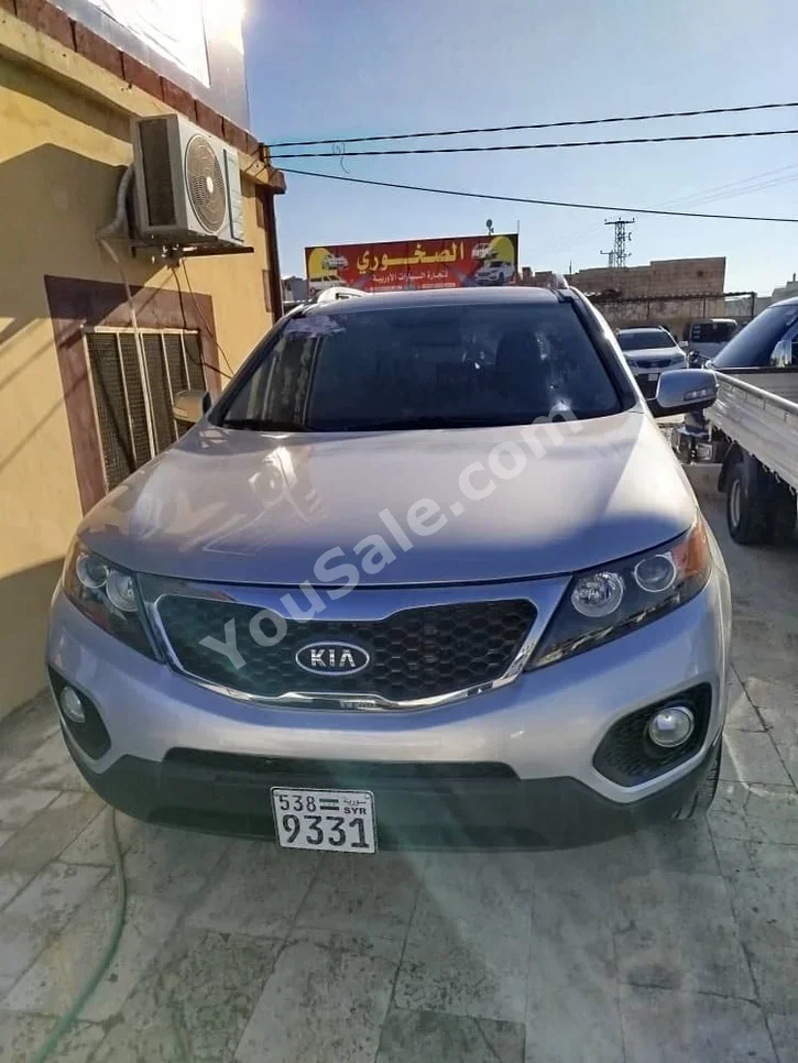 Kia  Sorento  2010  Automatic  200,000 km  4 Cylinder  FWD  SUV  Silver  Diesel