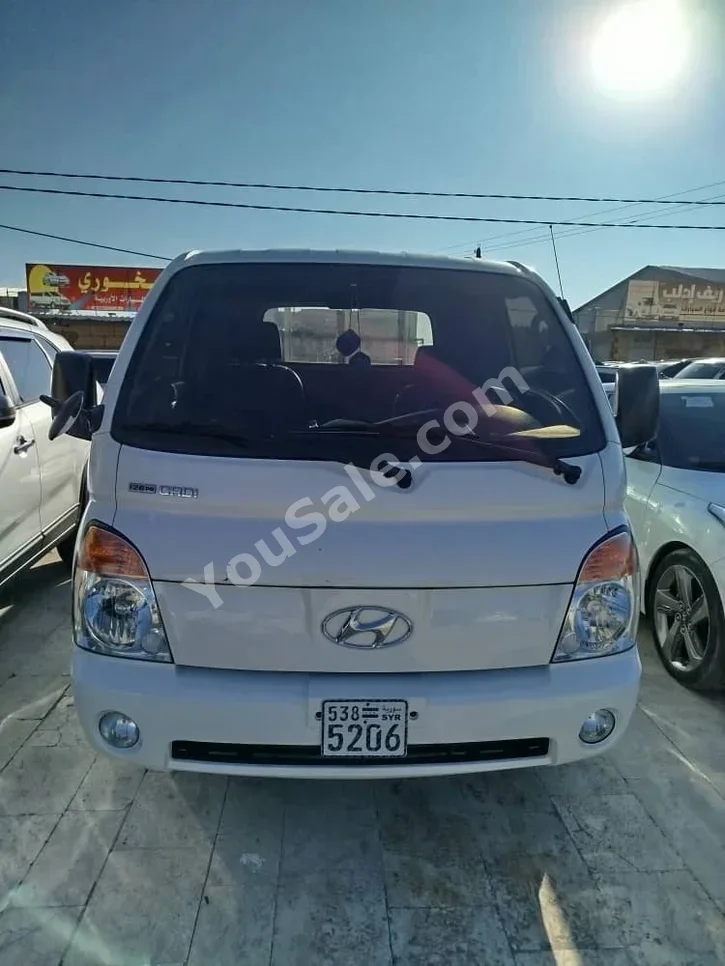 Hyundai Porter Porter 2010 Manual 191,000 km 4 Cylinder RWD Pick Up White Diesel