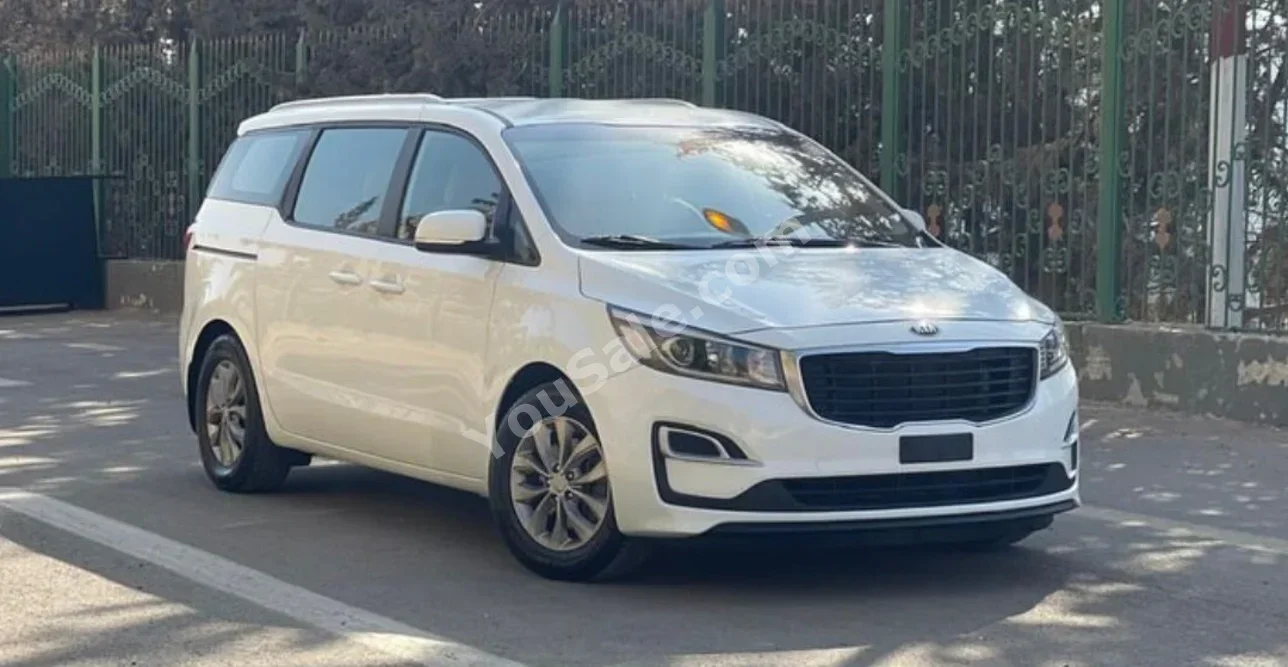 Kia  Carnival  2019  Automatic  110,000 km  6 Cylinder  AWD  SUV  White  Gasoline