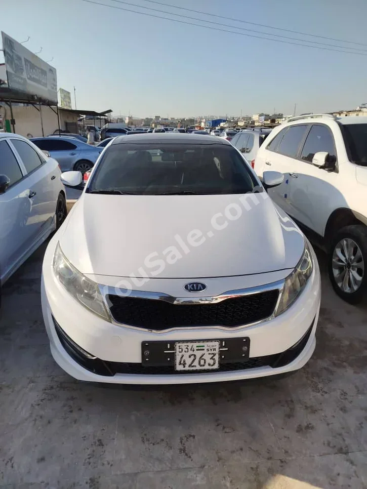 Kia  K5  2011  Automatic  140,000 km  4 Cylinder  FWD  Sedan  White  Gasoline