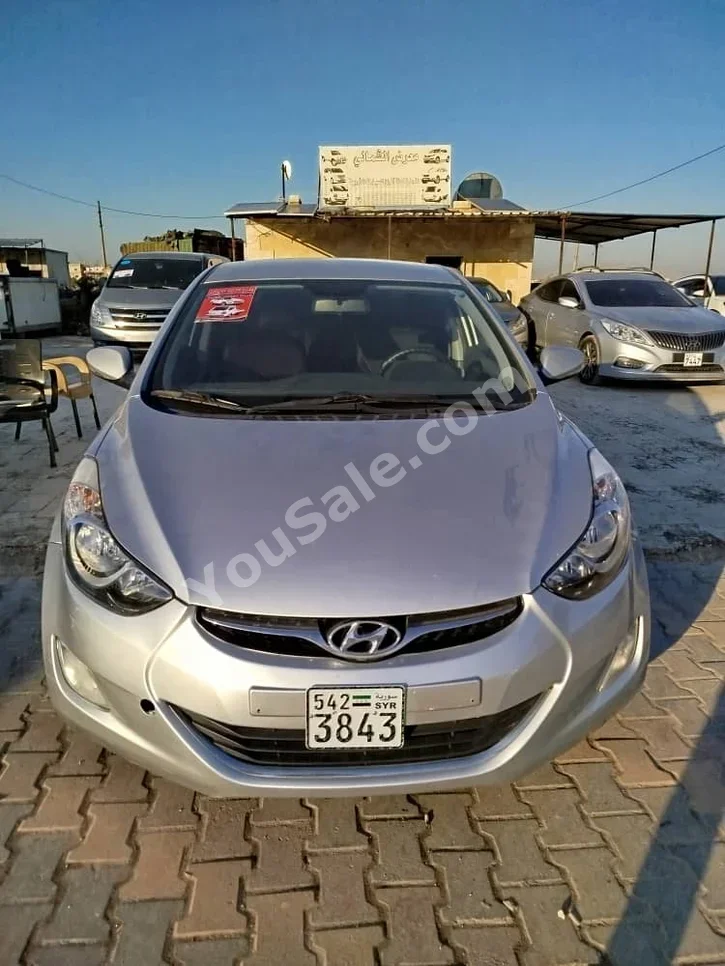 Hyundai Avante 2014 Automatic 150,000 km 4 Cylinder FWD Sedan Silver Gasoline