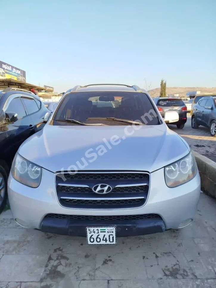 هيونداي سانتا في 2008 اتوماتيك 200,000 كم 4 سلندر دفع أمامي اس يو في فضي ديزل