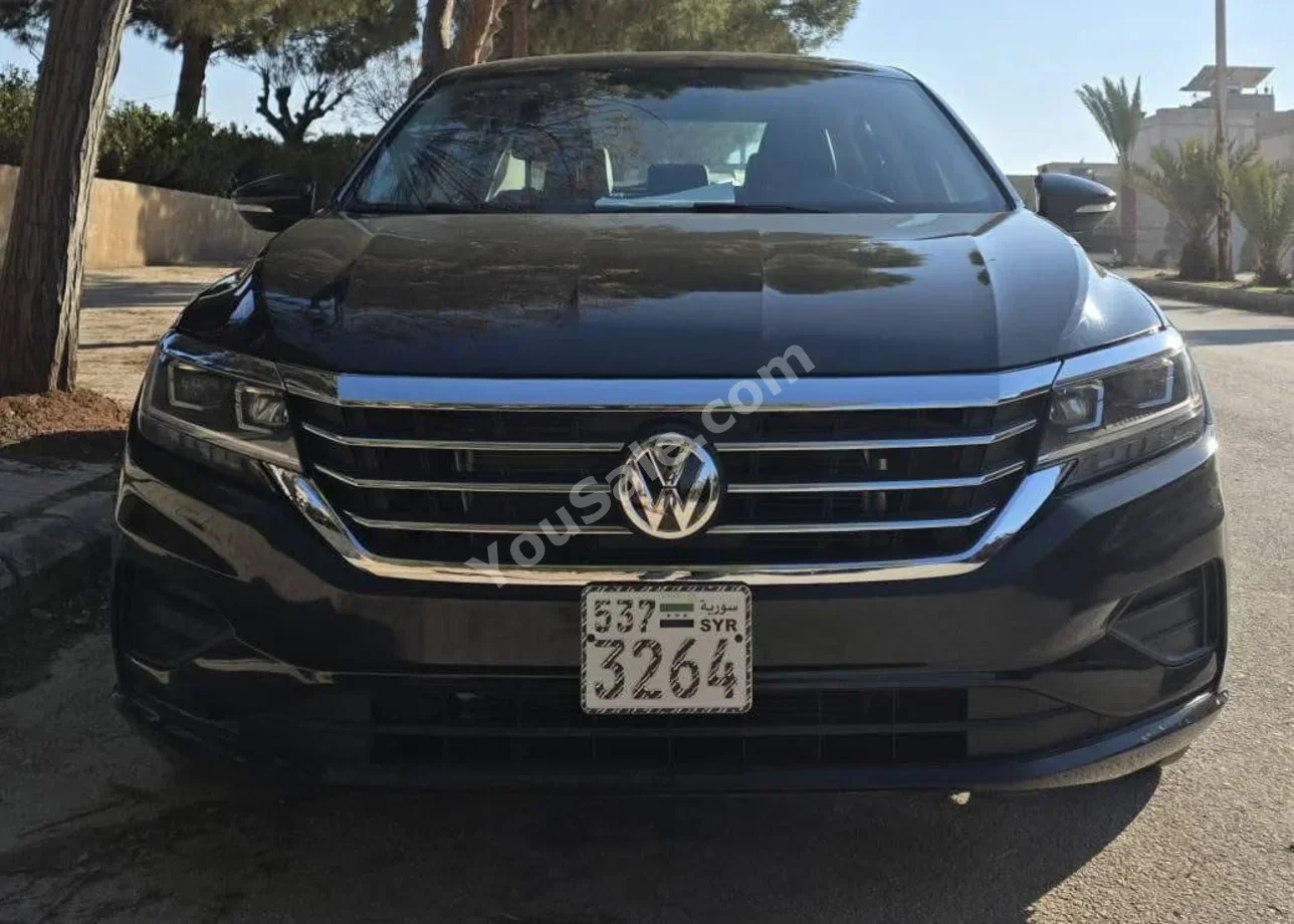 Volkswagen Passat 2021 Automatic 108,000 km 4 Cylinder FWD Sedan Black Gasoline