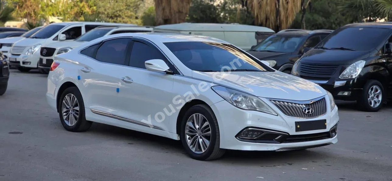 Hyundai Azera 2015 Automatic 178,000 km 6 Cylinder FWD Sedan White Gasoline