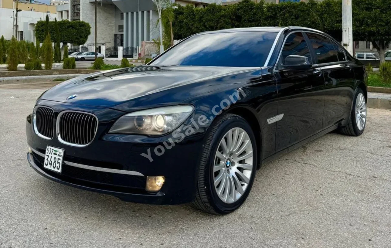 بي ام دبليو  الفئة - السابعة  740 Li  2010  اتوماتيك  210,000 كم  6 سلندر  دفع خلفي  سيدان  أسود  بنزين