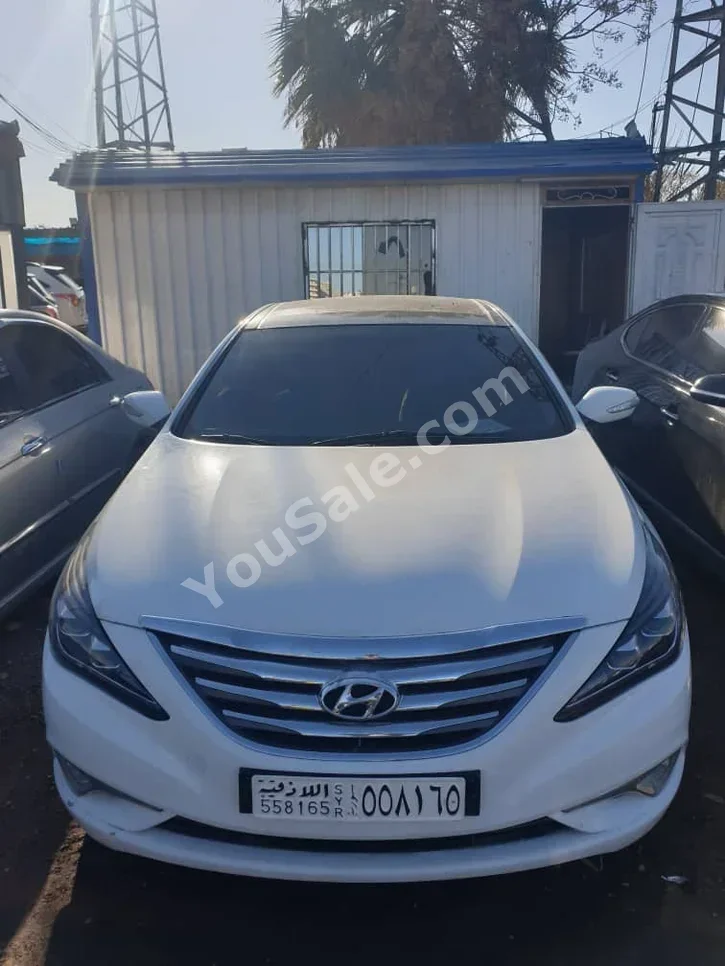 Hyundai Sonata 2011 Automatic 185,000 km 4 Cylinder FWD Sedan White Gasoline