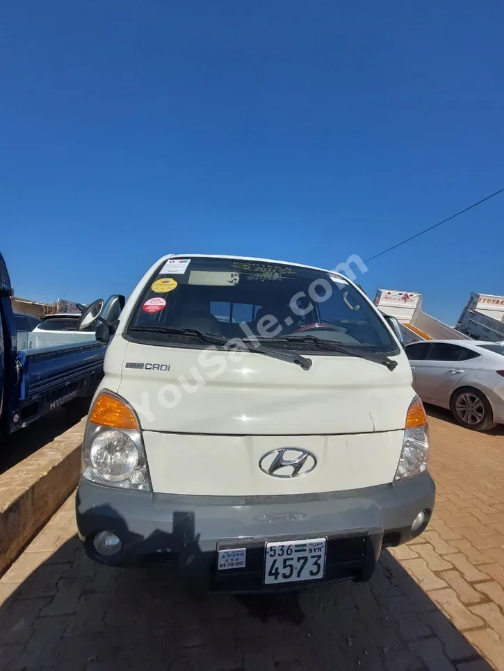 Hyundai Porter Porter 2010 Manual 92,000 km 4 Cylinder RWD Pick Up White Diesel