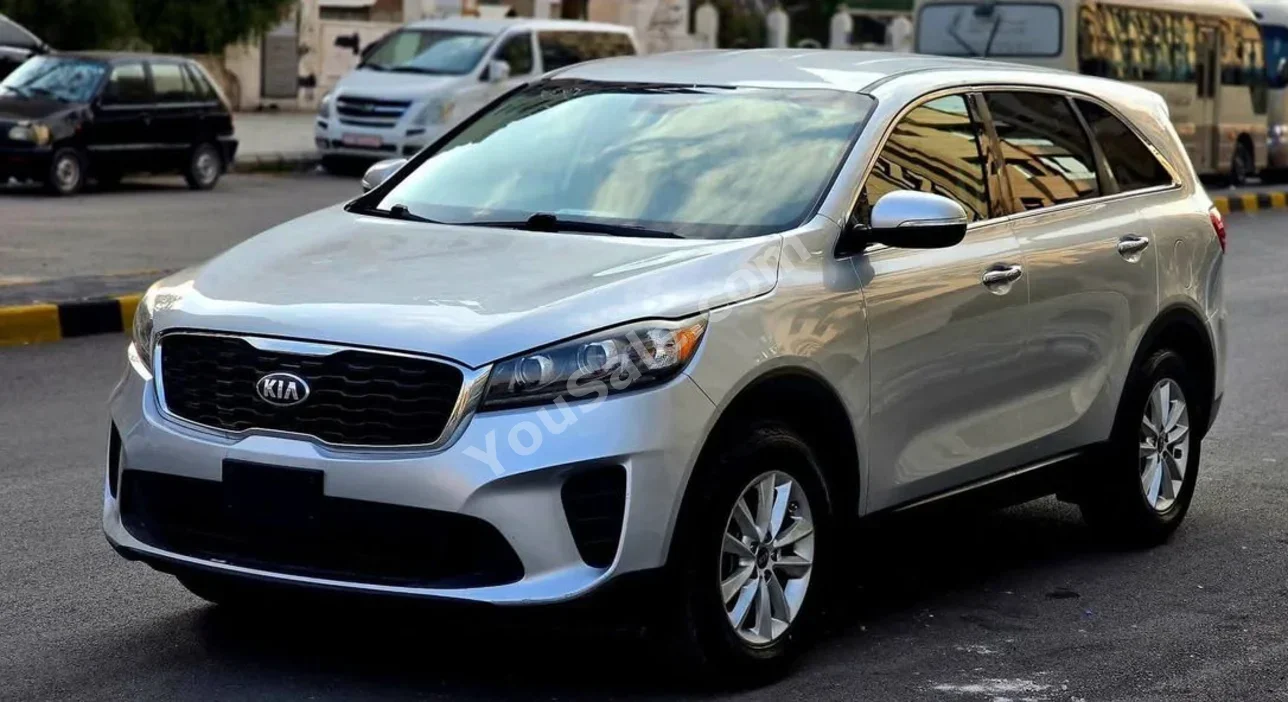 Kia Seltos 2019 Automatic 80,000 km 4 Cylinder AWD SUV Silver Gasoline