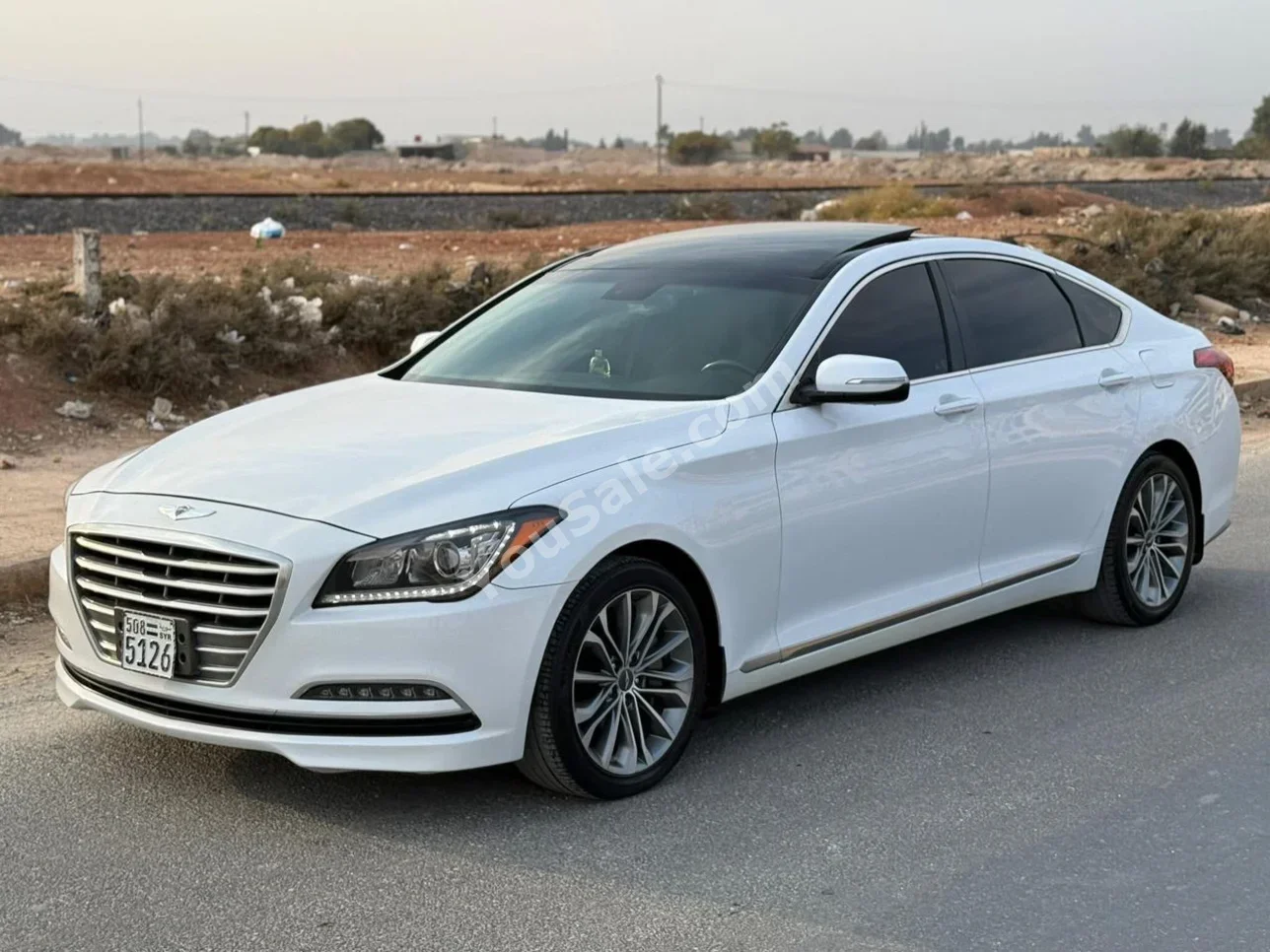 Genesis  G80  2016  Automatic  158,000 km  6 Cylinder  FWD  Sedan  White  Gasoline