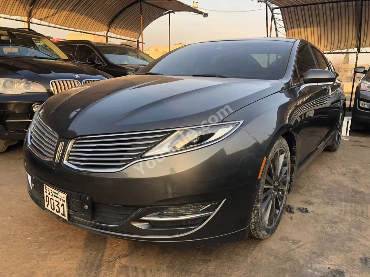 Lincoln MKZ 2016 Automatic 100,000 km 4 Cylinder RWD Sedan Gray Hybrid