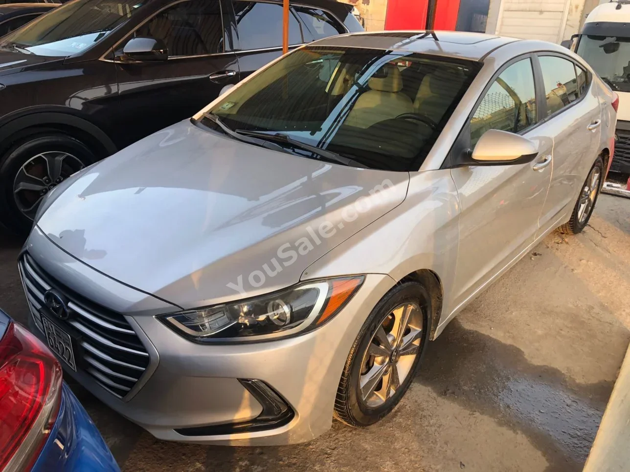 Hyundai Elantra 2017 Automatic 211,000 km 4 Cylinder FWD Sedan Silver Gasoline