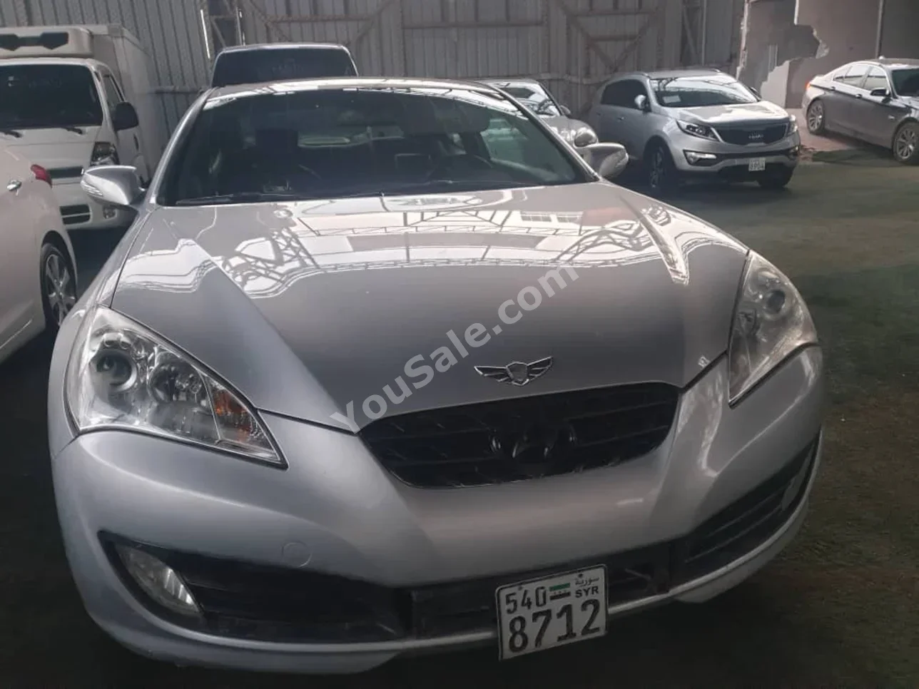 Hyundai Genesis Coupe 2010 Automatic 112,000 km 6 Cylinder RWD Coupe / Sport Silver Gasoline