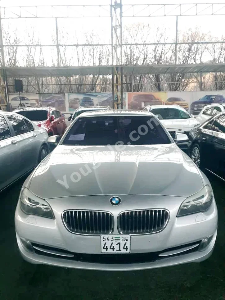 BMW  5-Series  528i  2011  Automatic  153,000 km  6 Cylinder  RWD  Sedan  Silver  Gasoline