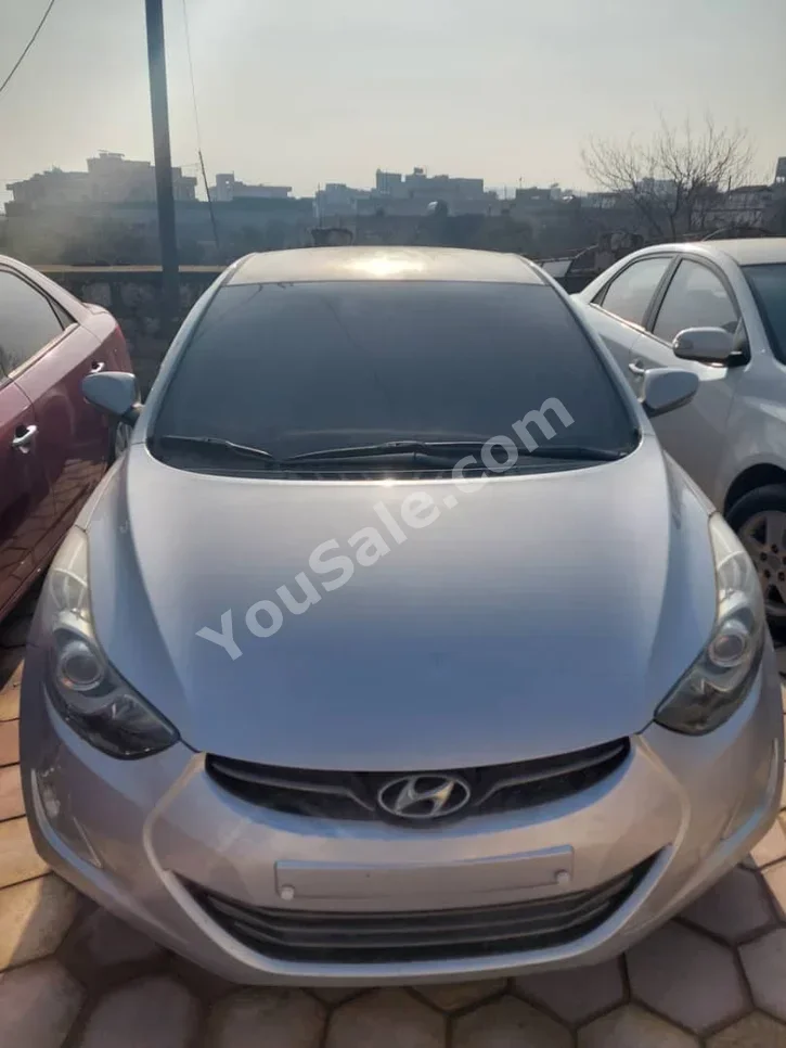 Hyundai  Avante  2011  Automatic  133,000 km  4 Cylinder  FWD  Sedan  Silver  Gasoline