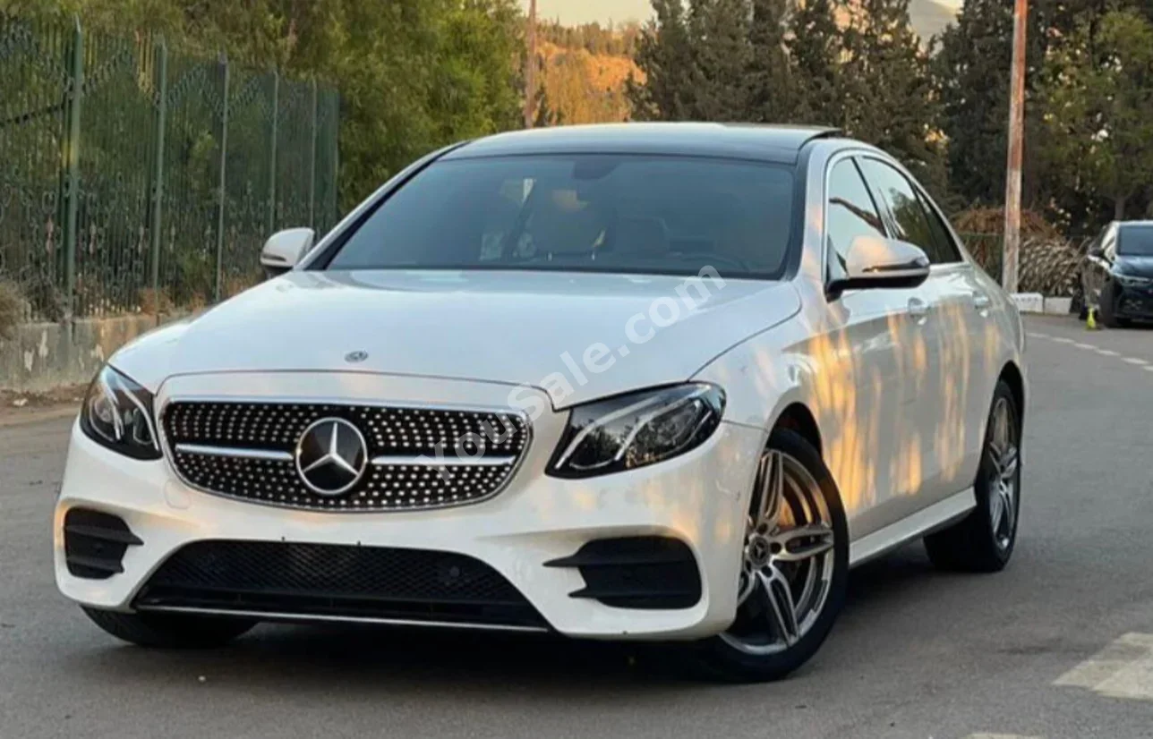 Mercedes-Benz E-Class 300 2018 Automatic 94,000 km 6 Cylinder 4WD Sedan White Gasoline