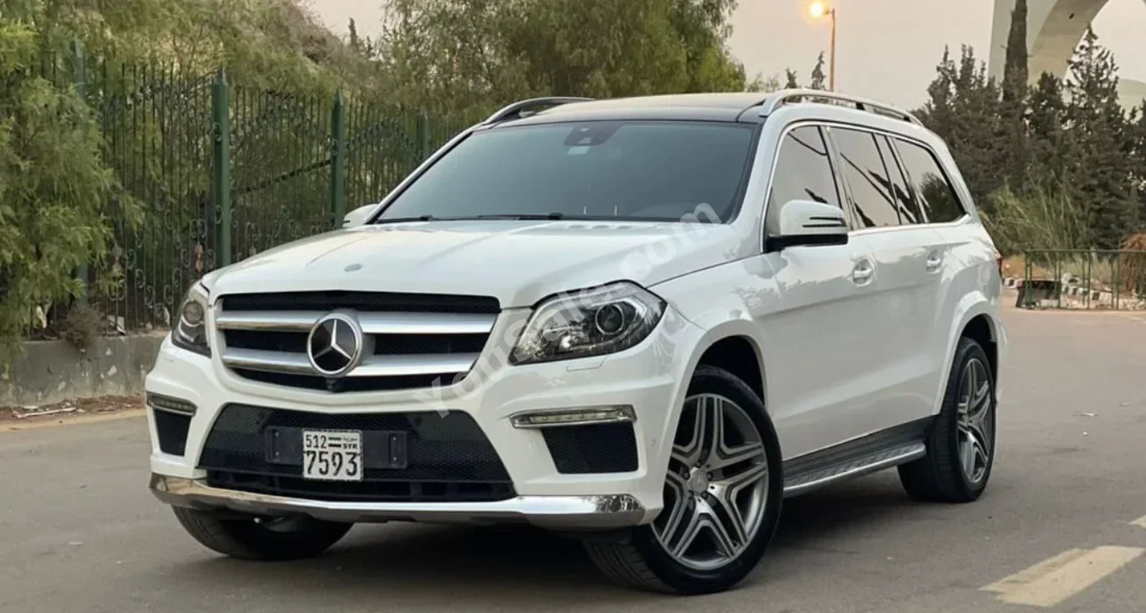 Mercedes-Benz GL-Class 500 2014 Manual 123,000 km 8 Cylinder AWD SUV White Gasoline