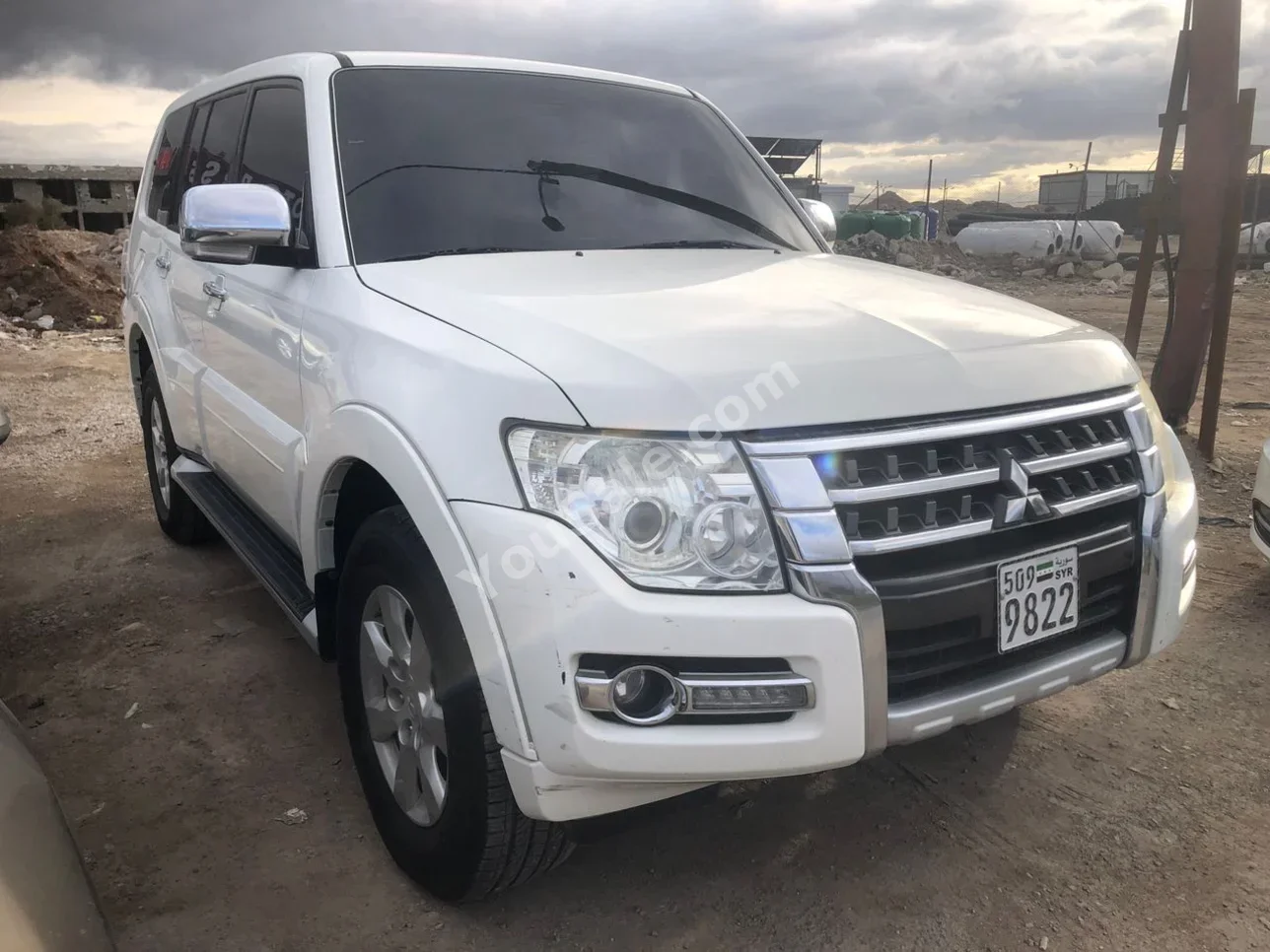 Mitsubishi  Pajero  2019  Automatic  153,000 km  6 Cylinder  AWD  SUV  White  Gasoline
