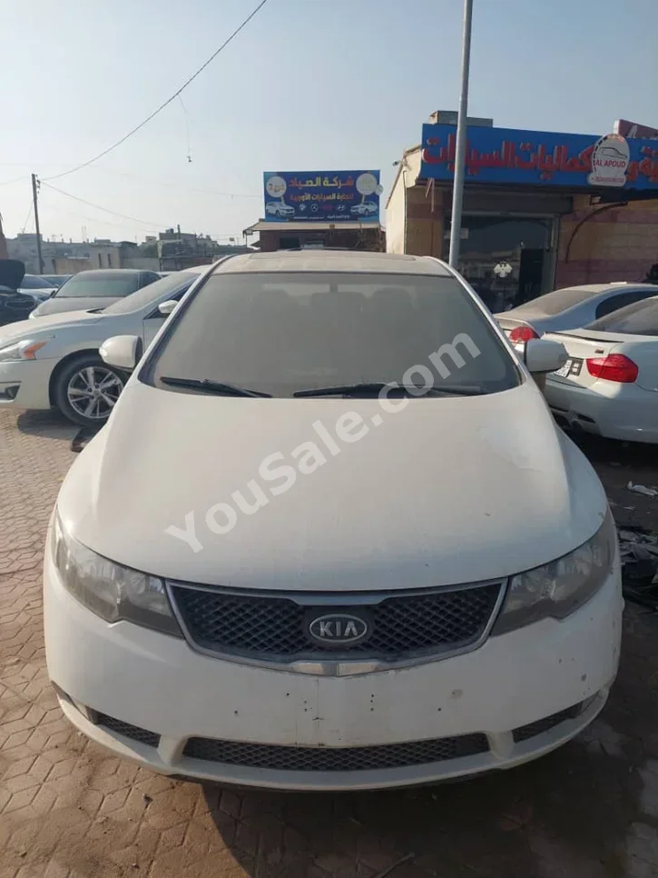 Kia Forte 2009 Automatic 154,000 km 4 Cylinder FWD Sedan White Gasoline