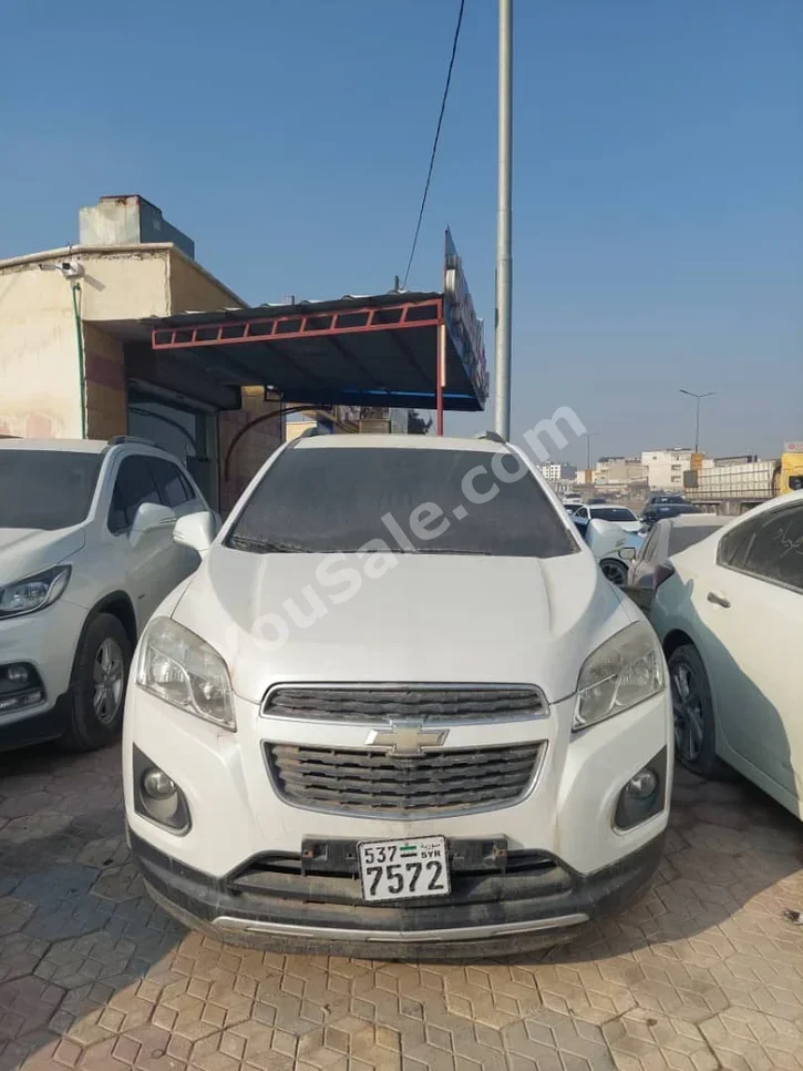 Chevrolet  Trax  LT  2018  Automatic  115,000 km  4 Cylinder  FWD  SUV  White  Gasoline