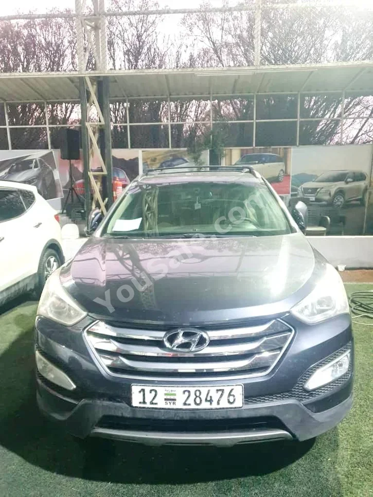 Hyundai Santa Fe 2016 Automatic 171,000 km 4 Cylinder FWD SUV Dark Gray Gasoline