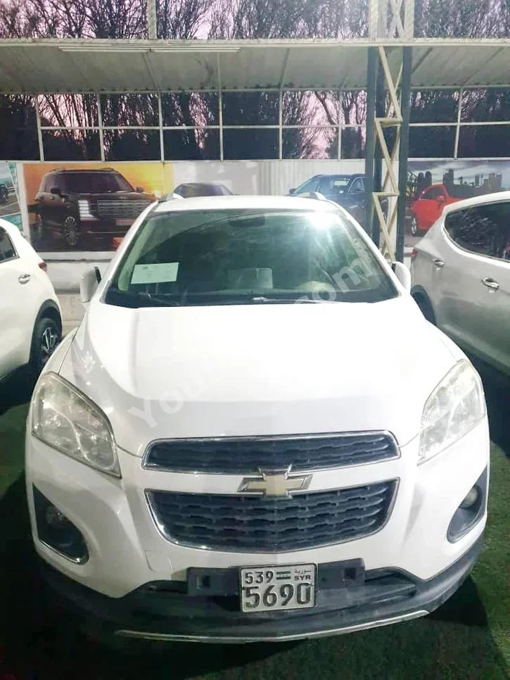 Chevrolet Trax LT 2014 Automatic 261,000 km 4 Cylinder FWD SUV White Gasoline