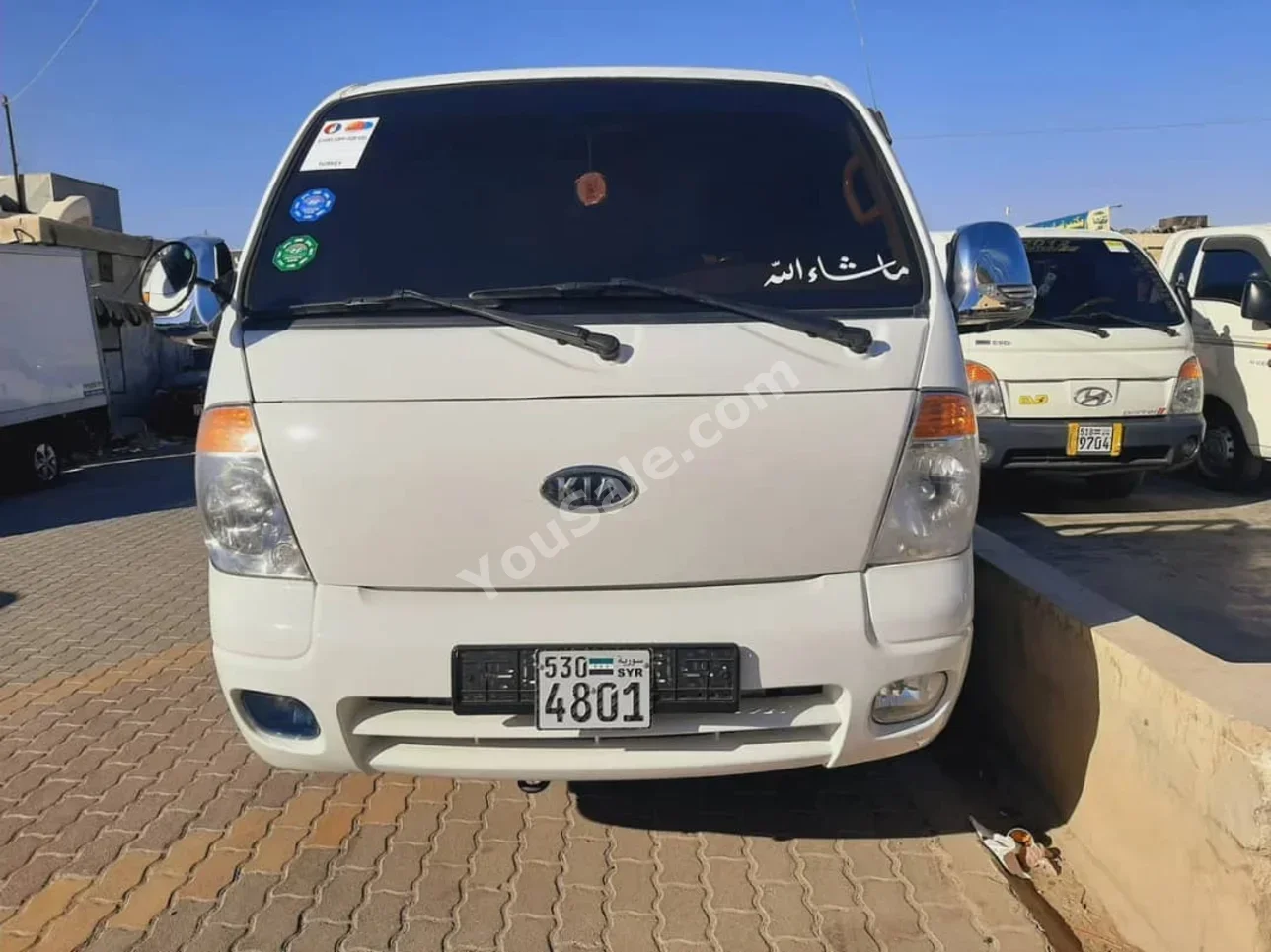 Kia  Bongo  2011  Manual  195,000 km  4 Cylinder  RWD  Pick Up  White  Diesel