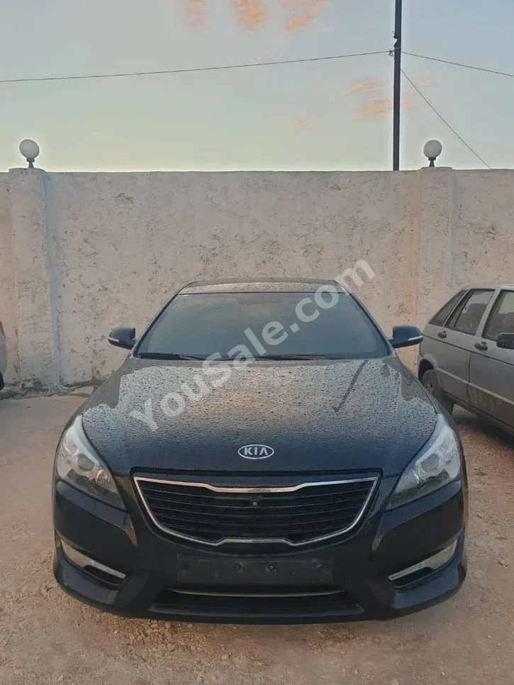 Kia K7 2010 Automatic 144,000 km 4 Cylinder FWD Sedan Black Gasoline