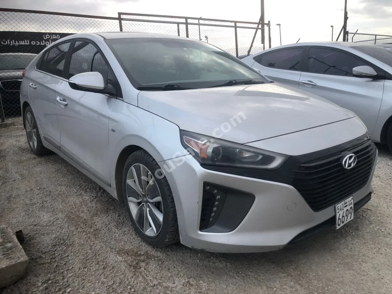 Hyundai  Ioniq  2017  Automatic  161,000 km  4 Cylinder  FWD  Hatchback  Silver  Gasoline