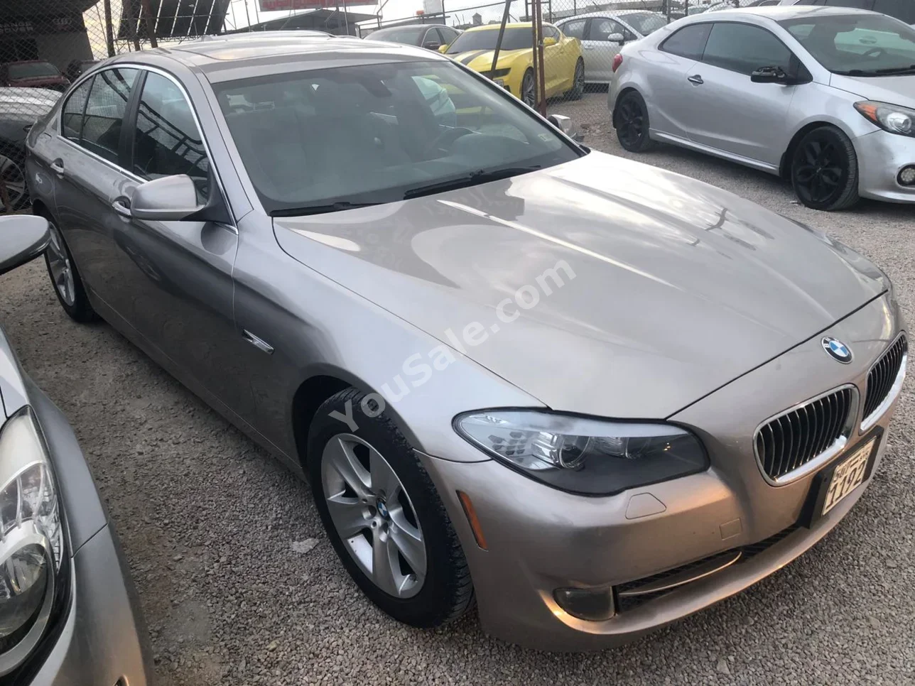 BMW 5-Series 528i 2013 Automatic 147,000 km 6 Cylinder RWD Sedan Gold Gasoline