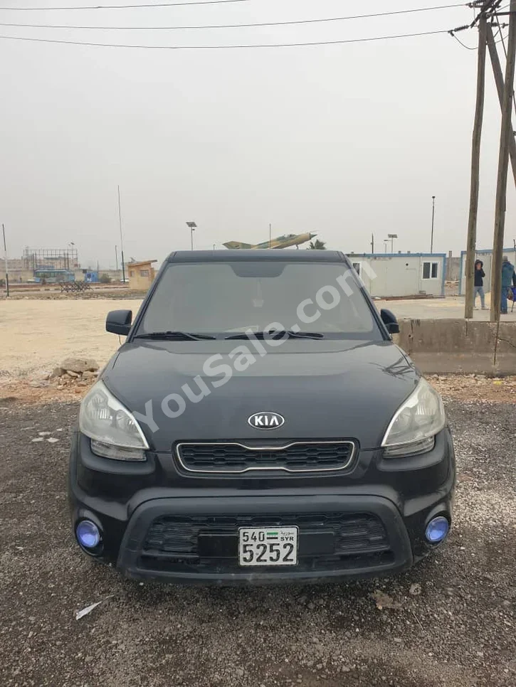 Kia  Soul  2013  Manual  123,000 km  4 Cylinder  FWD  Hatchback  Black  Gasoline