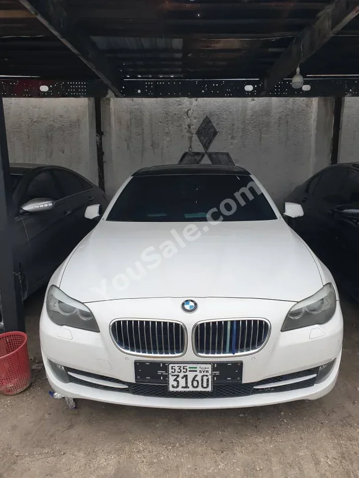 BMW 5-Series 528i 2011 Automatic 156,000 km 6 Cylinder RWD Sedan White Gasoline
