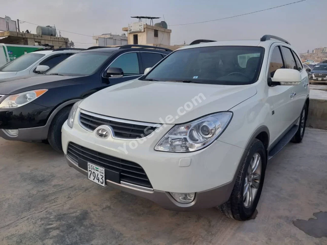 Hyundai  Veracruz  2011  Automatic  122,000 km  4 Cylinder  FWD  SUV  White  Diesel