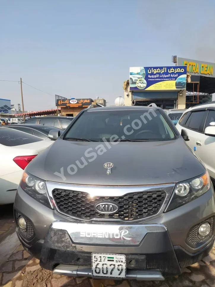 Kia Sorento 2010 Automatic 167,000 km 4 Cylinder FWD SUV Dark Gray Diesel