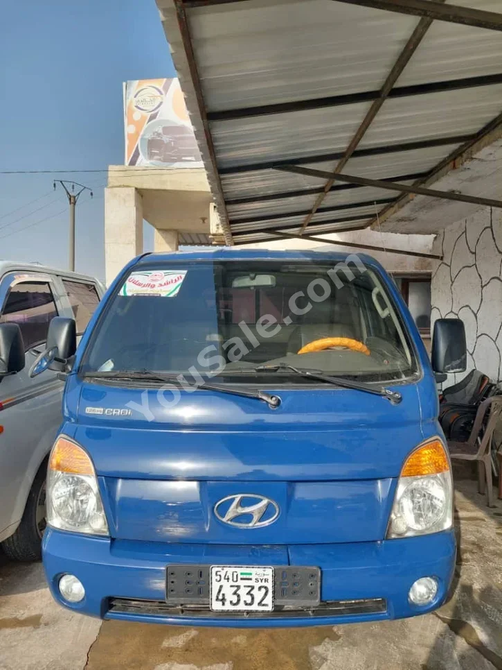 Hyundai Porter Porter 2011 Manual 108,000 km 4 Cylinder RWD Pick Up Blue Diesel