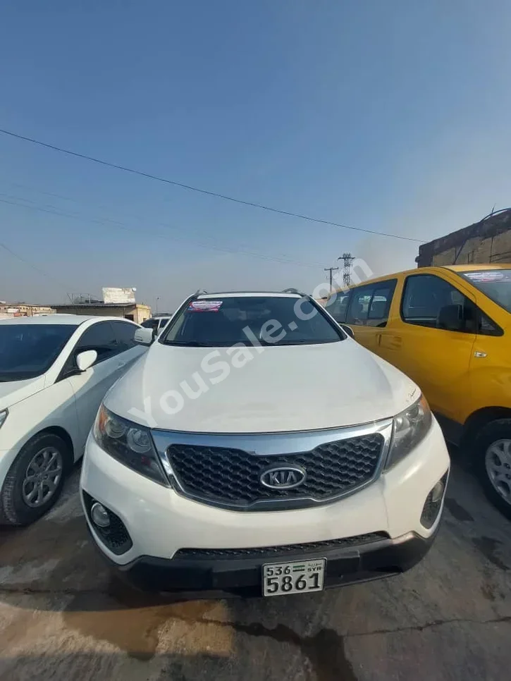 Kia  Sorento  2012  Automatic  119,000 km  4 Cylinder  FWD  SUV  White  Diesel