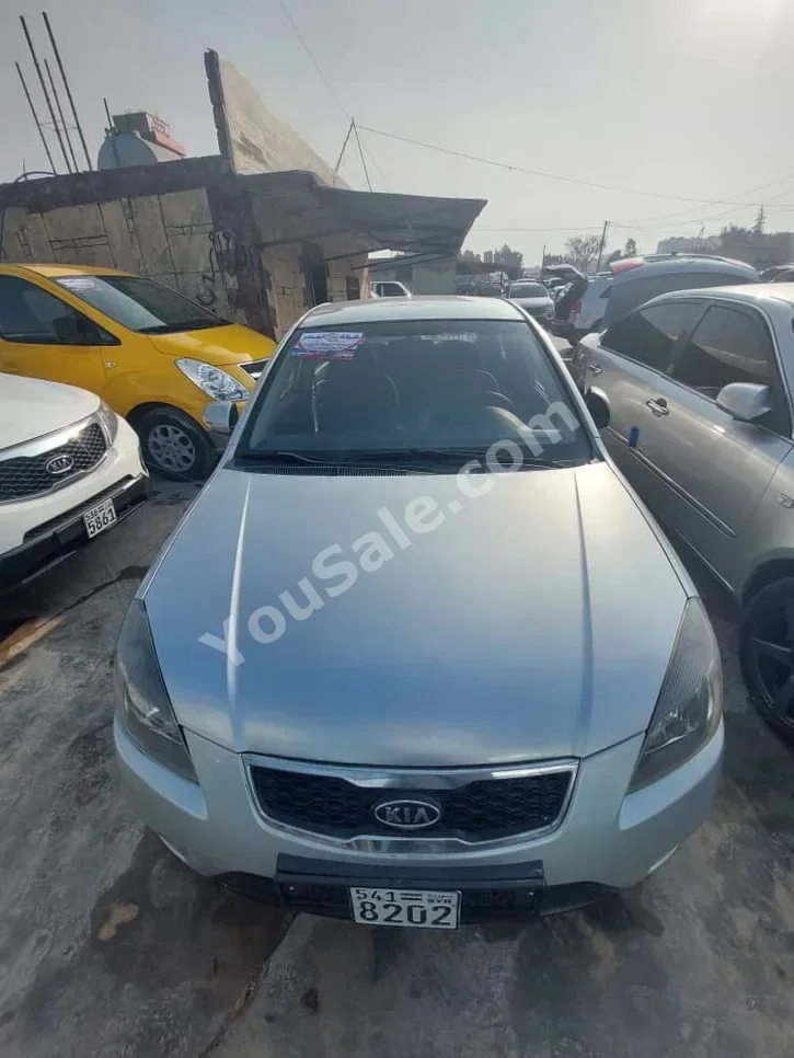 Kia Pride 2010 Automatic 112,000 km 4 Cylinder FWD Sedan Silver Gasoline
