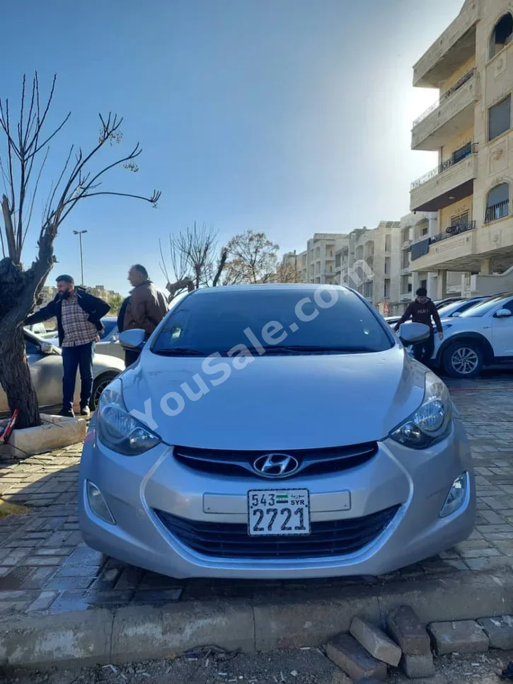 Hyundai Avante 2011 Automatic 123,000 km 4 Cylinder FWD Sedan Silver Gasoline