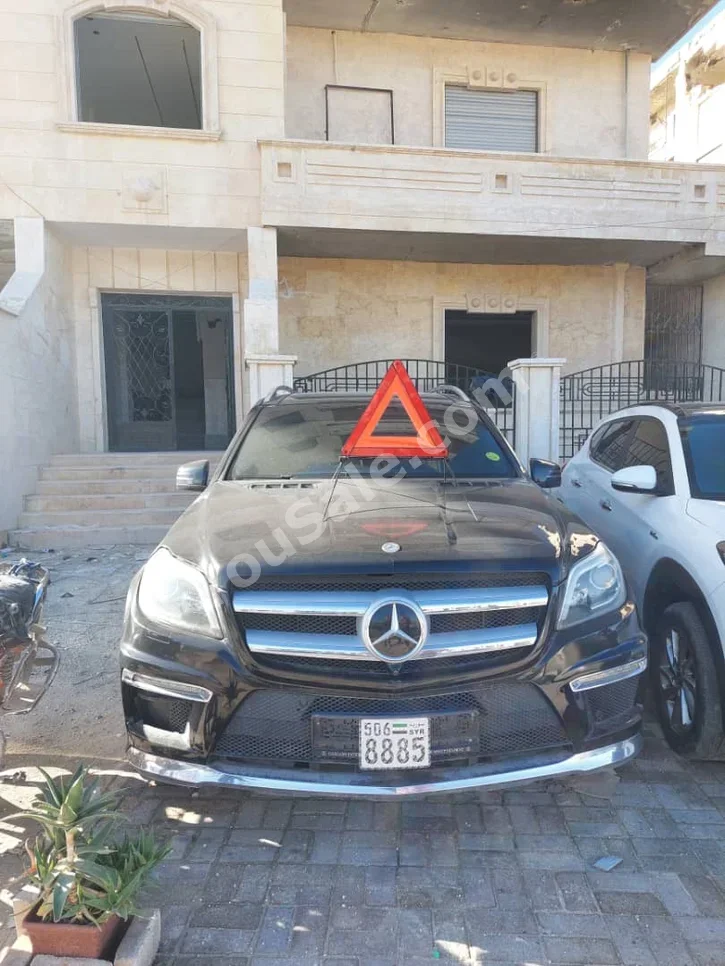 Mercedes-Benz  GL-Class  500  2014  Automatic  145,000 km  6 Cylinder  4WD  SUV  Black  Gasoline