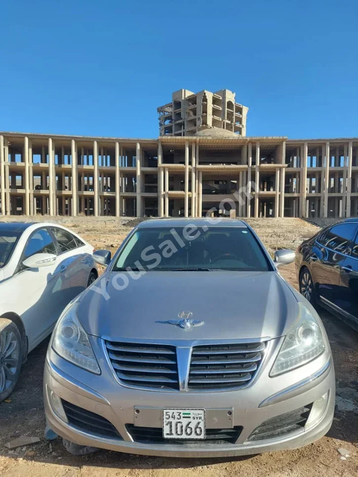 Hyundai  Equus  Vs 380  2011  Automatic  156,000 km  6 Cylinder  RWD  Sedan  Silver  Gasoline