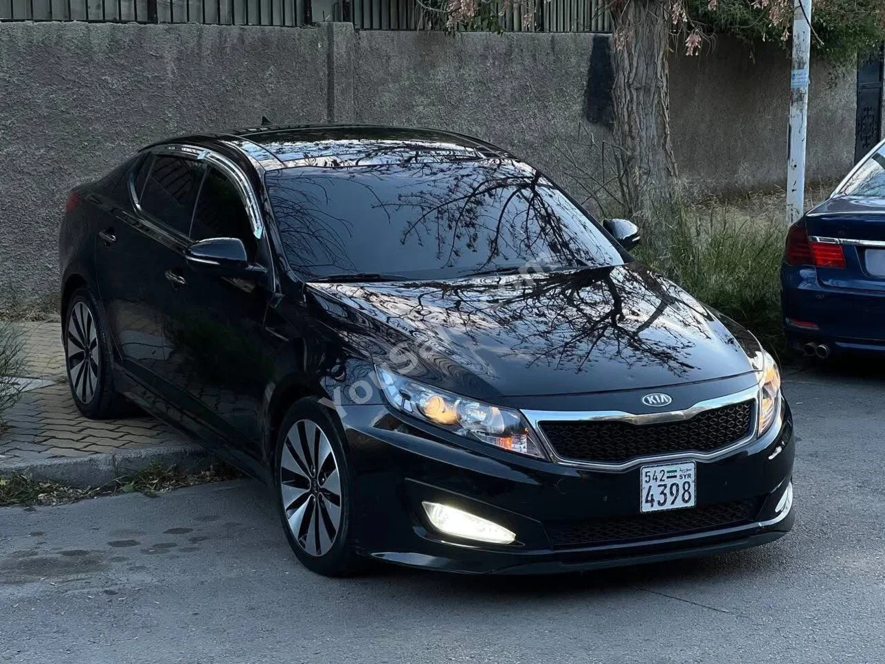 Kia  K5  2013  Automatic  180,000 km  4 Cylinder  FWD  Sedan  Black  Gasoline