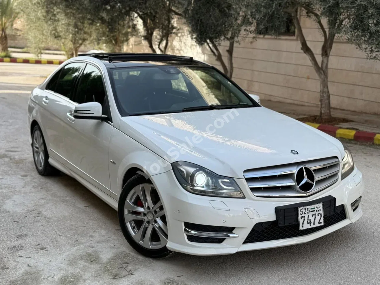 Mercedes-Benz C-Class 200 2012 Automatic 177,000 km 4 Cylinder RWD Sedan White Gasoline