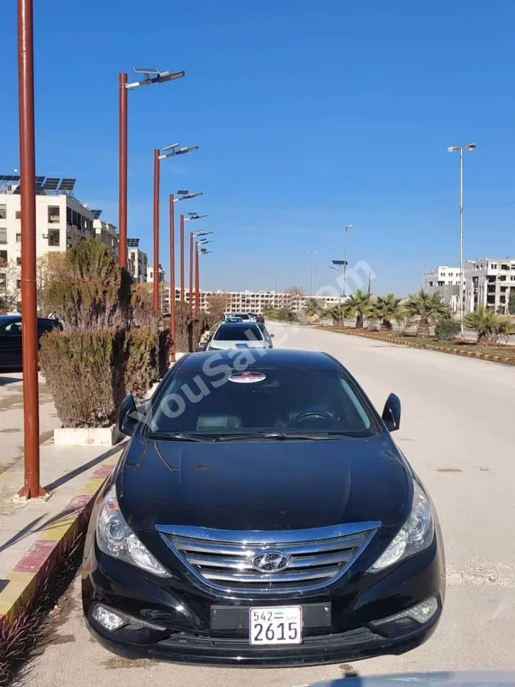 Hyundai  Sonata  2014  Automatic  109,000 km  4 Cylinder  FWD  Sedan  Black  Gasoline
