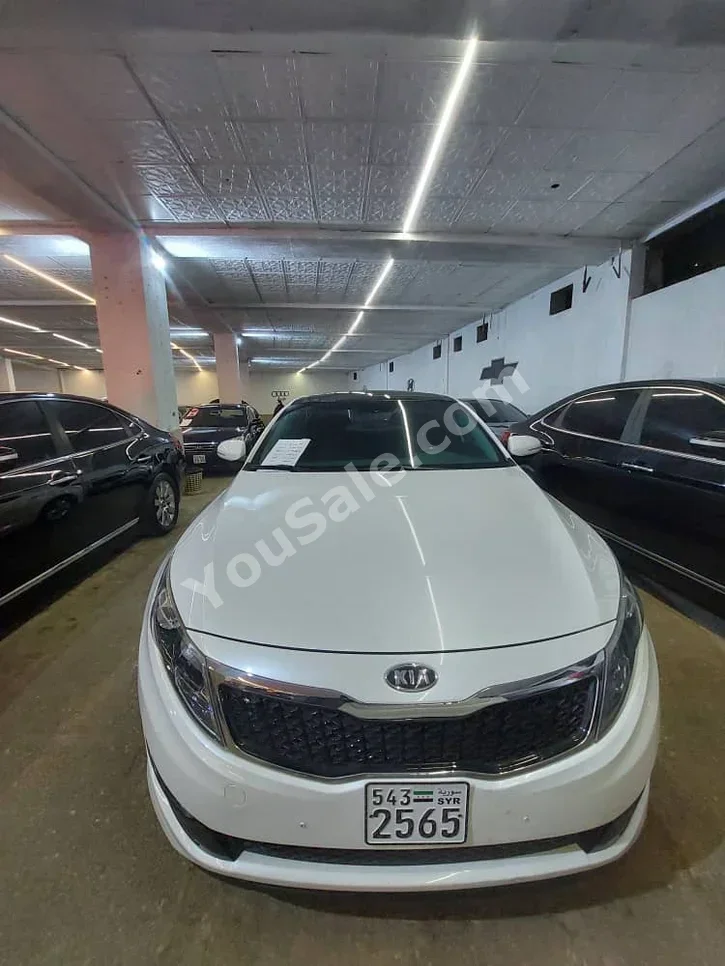 Kia  K5  2012  Automatic  160,000 km  4 Cylinder  FWD  Sedan  White  Gasoline