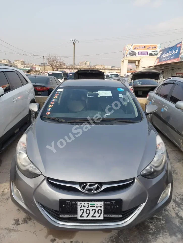 Hyundai Avante 2013 Automatic 165,000 km 4 Cylinder FWD Sedan Silver Gasoline