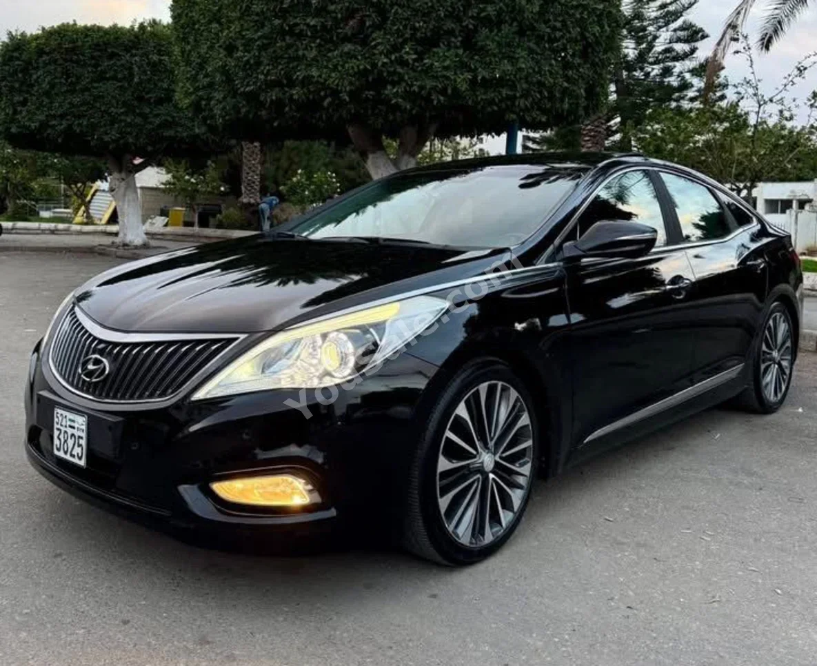 Hyundai Azera 2013 Automatic 197,000 km 6 Cylinder FWD Sedan Black Gasoline