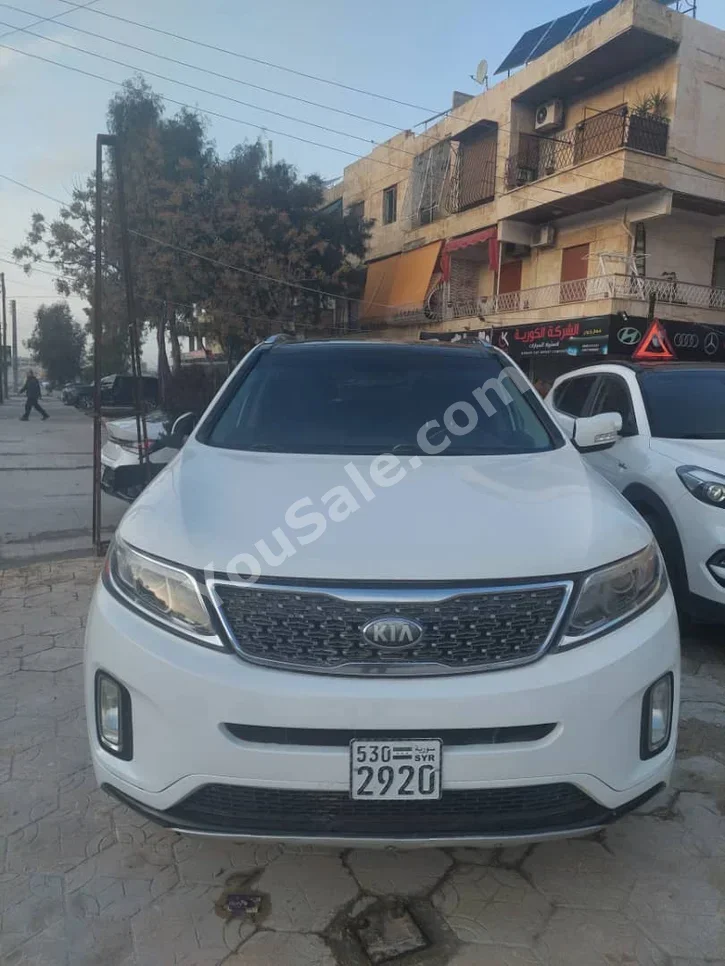 Kia  Sorento  2014  Automatic  142,000 km  4 Cylinder  FWD  SUV  White  Gasoline