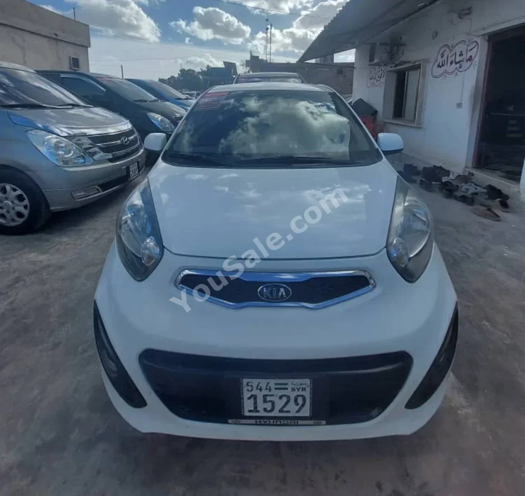 Kia Picanto 2015 Automatic 97,000 km 4 Cylinder FWD Hatchback White Gasoline