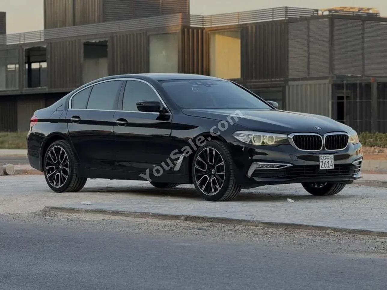 BMW 5-Series 520i 2018 Automatic 100,000 km 4 Cylinder RWD Sedan Black Gasoline