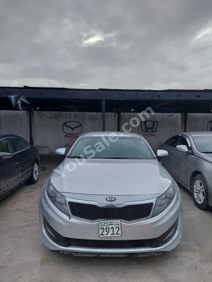 Kia  K5  2012  Automatic  108,000 km  4 Cylinder  FWD  Sedan  Silver  Gasoline